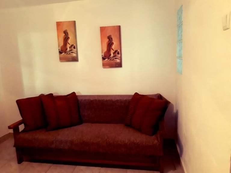 The Blue Pearl Apartment Принос Екстериор снимка