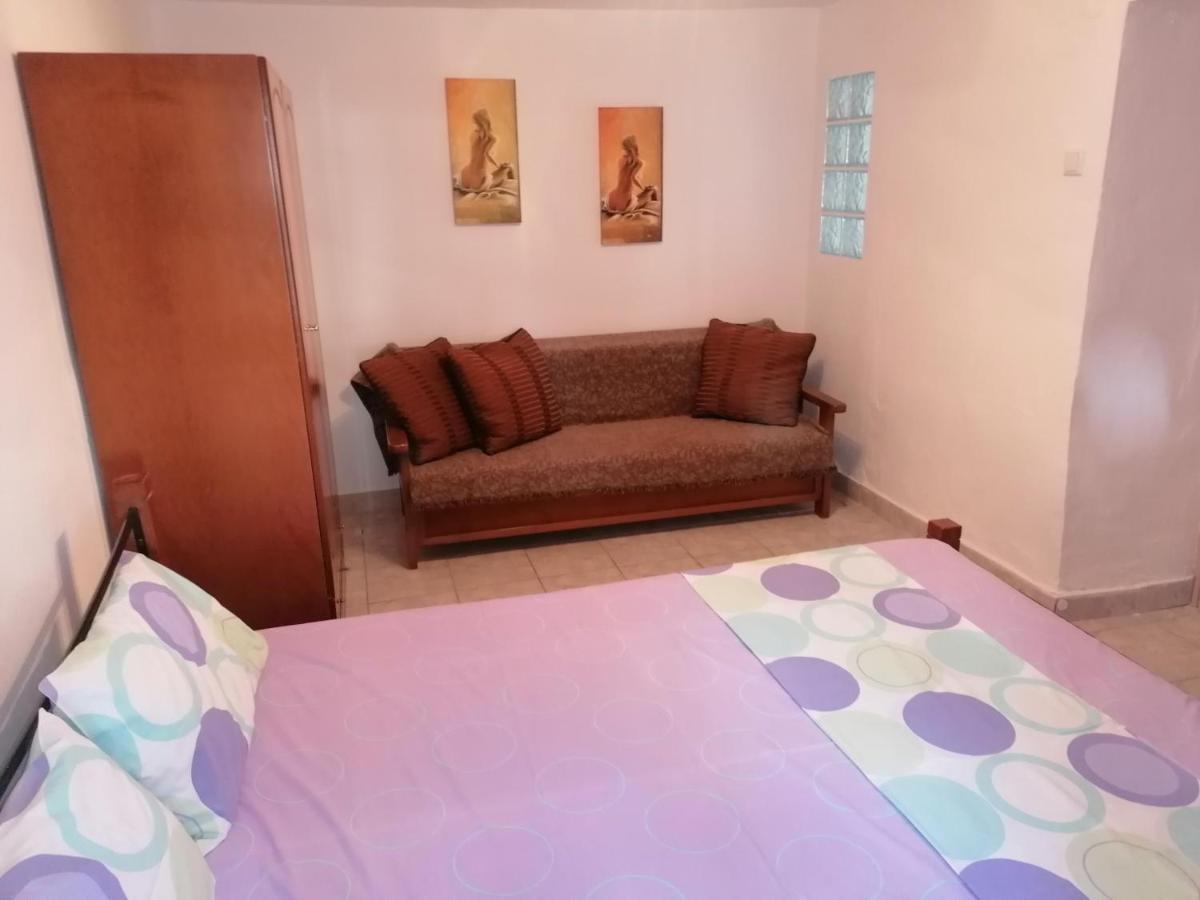 The Blue Pearl Apartment Принос Екстериор снимка