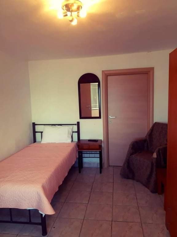 The Blue Pearl Apartment Принос Екстериор снимка